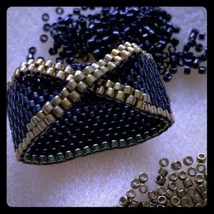 Delica 11/0 beads ring